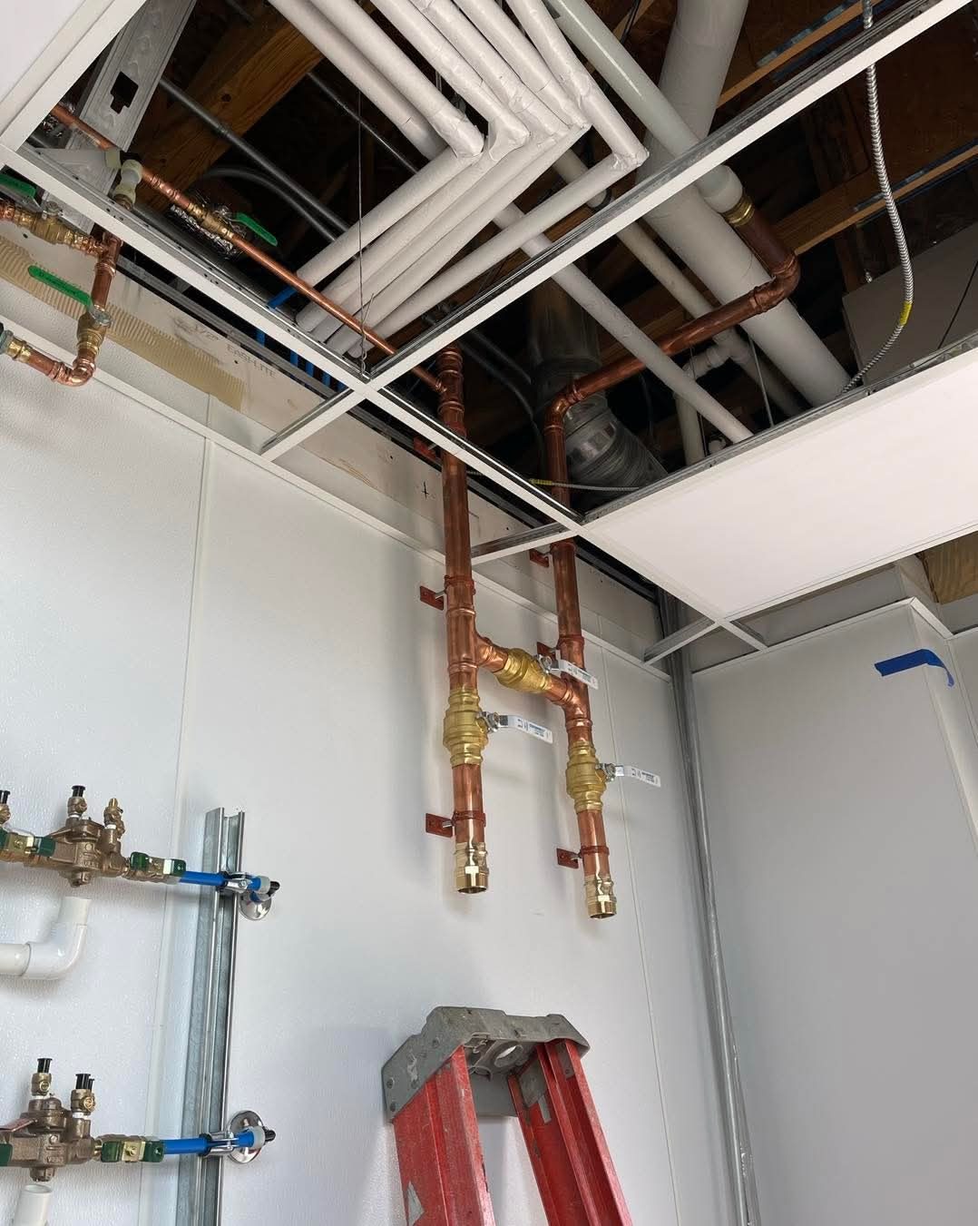 Copper pipe drop installation